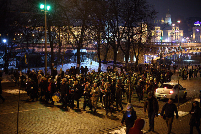 На Аллее Героев Небесной Сотни почтили память погибших на Майдане в 2014 году (фоторепортаж)