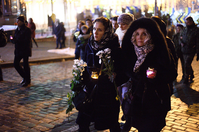 На Аллее Героев Небесной Сотни почтили память погибших на Майдане в 2014 году (фоторепортаж)