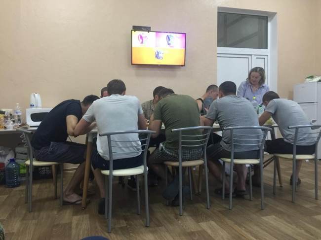 "Кожен день віддають свої життя": волонтер закликала допомогти бійцям у київському госпіталі