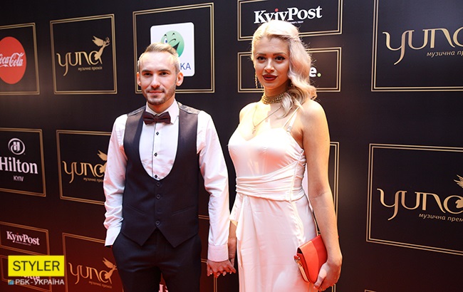 YUNA 2018: фоторепортаж с красной дорожки музыкальной премии