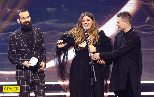 Участники Нацотбора на Евровидение 2018 на красной дорожке YUNA (фоторепортаж)