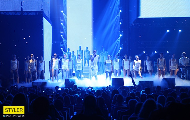 Участники Нацотбора на Евровидение 2018 на красной дорожке YUNA (фоторепортаж)