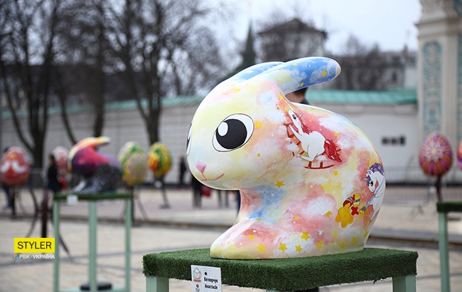 У Києві відкрився фестиваль писанок: яскравий фоторепортаж