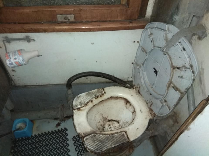 &quot;14 часов ада&quot;: в сети показали возмутительное состояние поезда &quot;Укразализныци&quot; (фото)