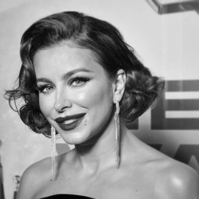 &quot;Как звезда 60-х&quot;: Ани Лорак удивила поклонников в образе Монро (фото)