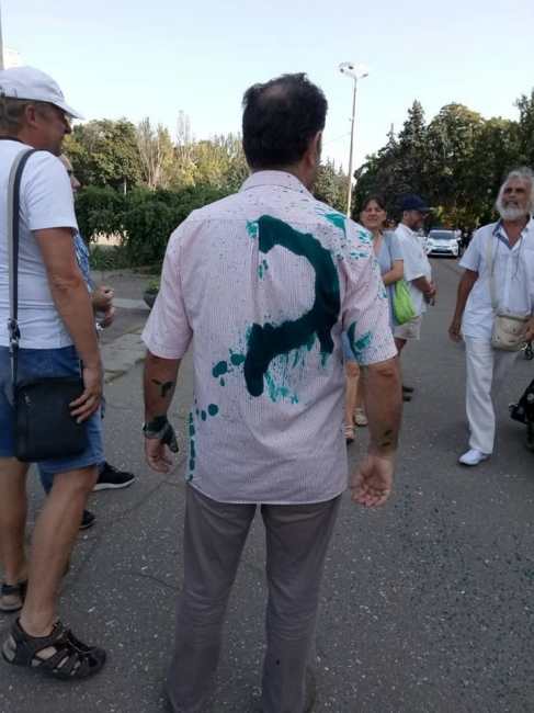 В Одессе неизвестные патриоты проучили поклонников Кобзона и Захарченко (фото)