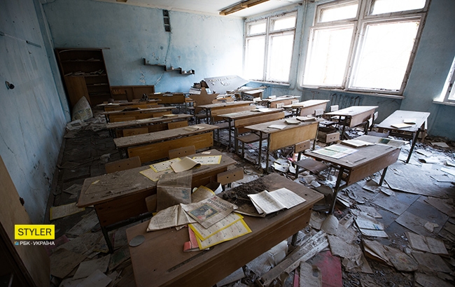 Клас в покинутій середній школі №3 у Прип'яті