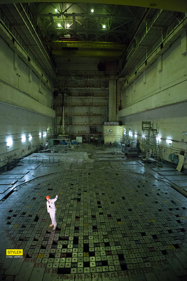 Центральний реакторний зал третього енергоблоку