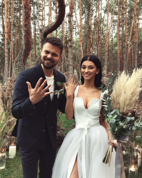 "Лучший день в моей жизни": известный украинский телеведущий женился (фото)