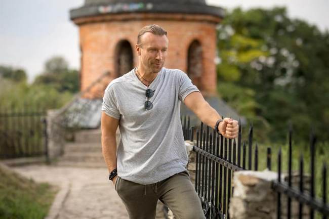 &quot;Благородный лорд&quot;: Олег Винник похвастался снимками из Дубенского замка