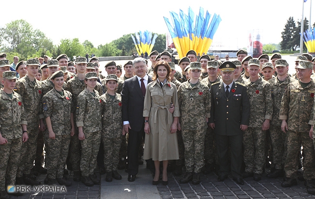 День пам'яті та примирення: у Києві відкрили фотовиставку "Герої" (фоторепортаж)