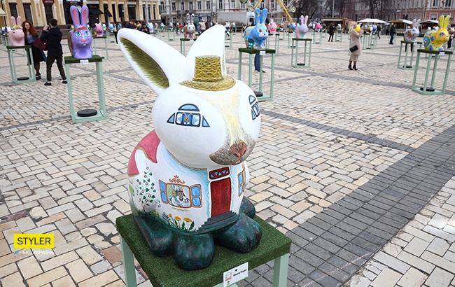 У Києві відкрився фестиваль писанок: яскравий фоторепортаж