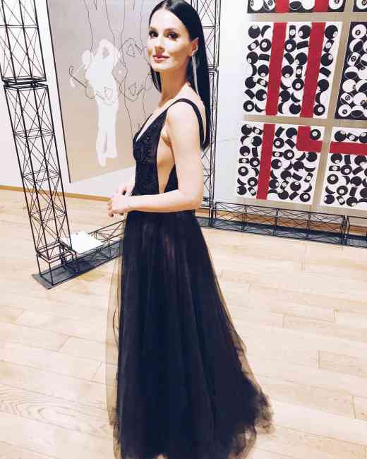 &quot;Привід вилізти зі спортивної форми&quot;: Єфросиніна підкорила фанатів відвертим вбранням (відео)