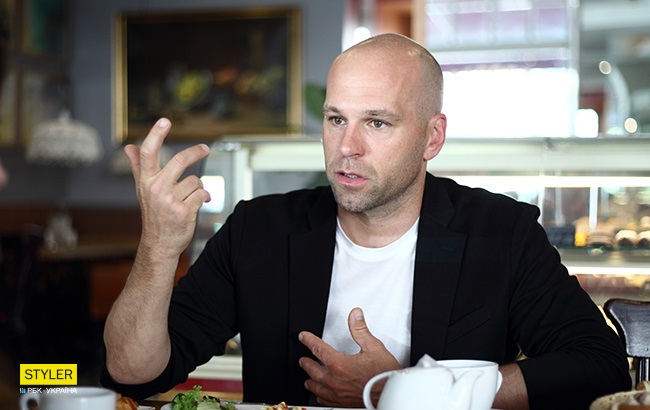 &quot;Тут ніколи не буває нудно&quot;: американець про життя у Києві, українську глибинку і &quot;голлівудські&quot; міфи про США