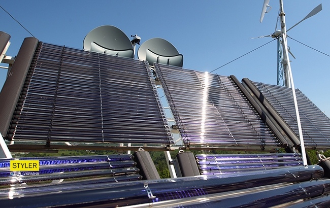 Підземний басейн, вітряки і сонячні батареї: Руслана у день народження показала свій будинок