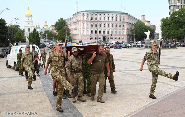 В Киеве простились с погибшим бойцом ООС (фоторепортаж)