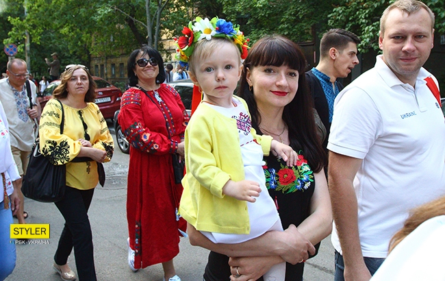 В Киеве прошел юбилейный мегамарш вышиванок: яркие фото