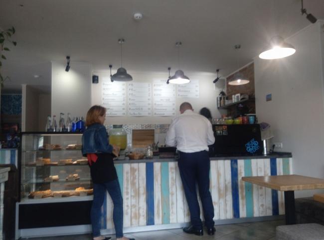 Справа Януковича: адвокат екс-президента, який не з'явився на засідання, був помічений у кав'ярні