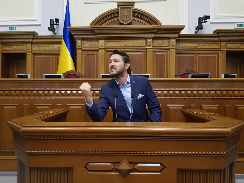 &quot;Руки с мылом помойте&quot;: Притула похвастался фотографиями с трибуны Верховной Рады