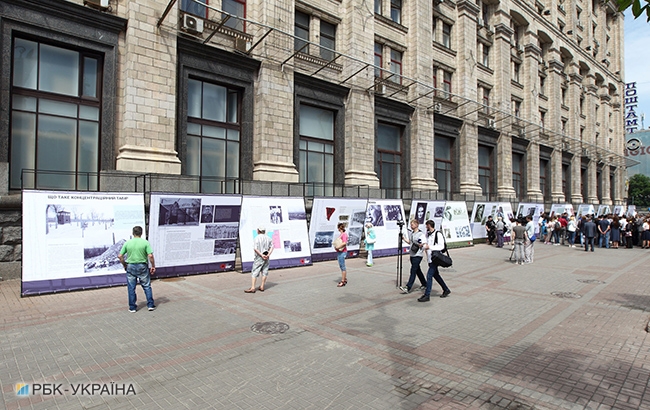 В Киеве открылась выставка об украинцах в нацистских концлагерях (фоторепортаж)