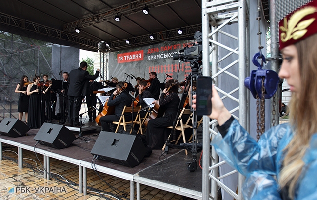 У Києві пройшов Вечір-реквієм пам'яті жертв депортації кримських татар (фоторепортаж)