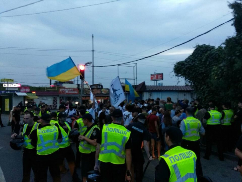 &quot;Відвідали кілька &quot;наливайок&quot;: подробиці антиалкогольної акції в Києві (фото)