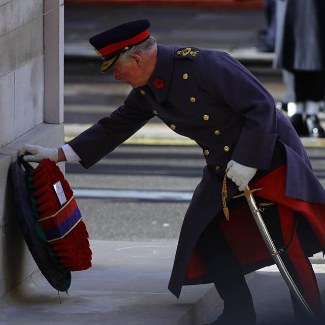 Принци Вільям і Гаррі з дружинами відвідали службу в честь 100-річчя закінчення Першої світової війни