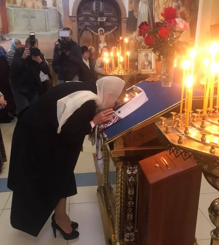 Юлія Тимошенко помолилася за мир та українських військових у прифронтовій Костянтинівці (фото)