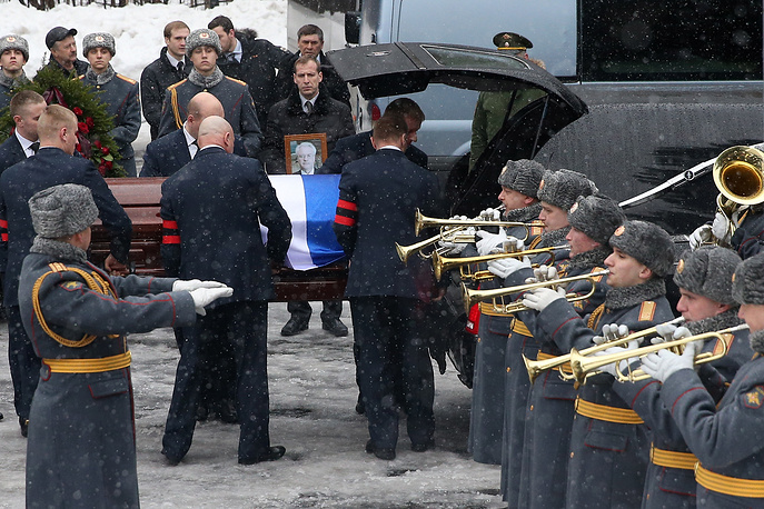 В Москве похоронили постпреда РФ при ООН Виталия Чуркина