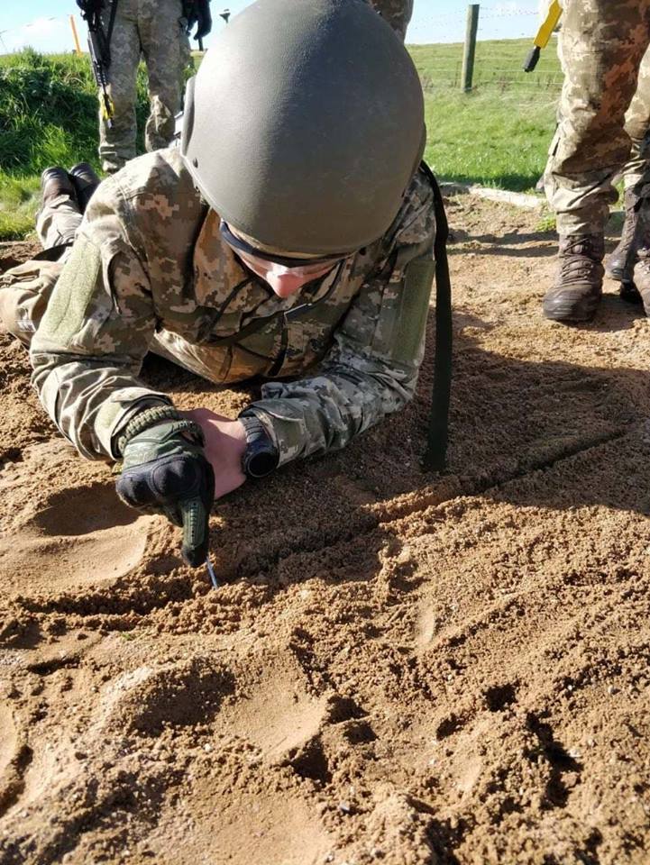 Украинские десантники заняли второе место на соревнованиях в Великобритании