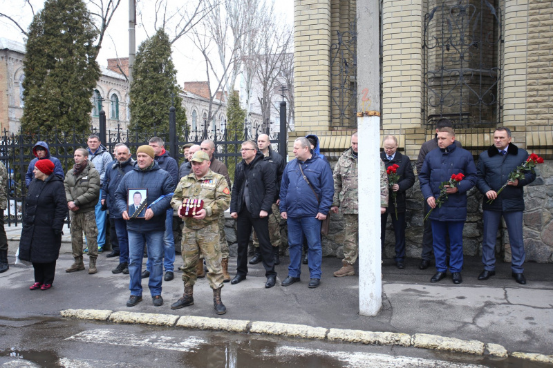 В Кременчуге провели в последний путь майора ВСУ - участника АТО (фото)