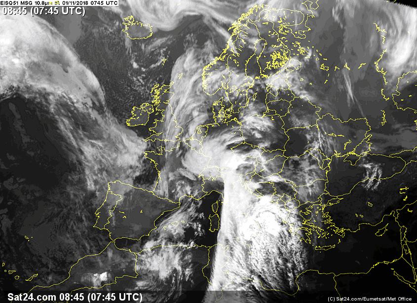 Тепло и сыро: антициклон Yogi порадует украинцев в первые дни ноября