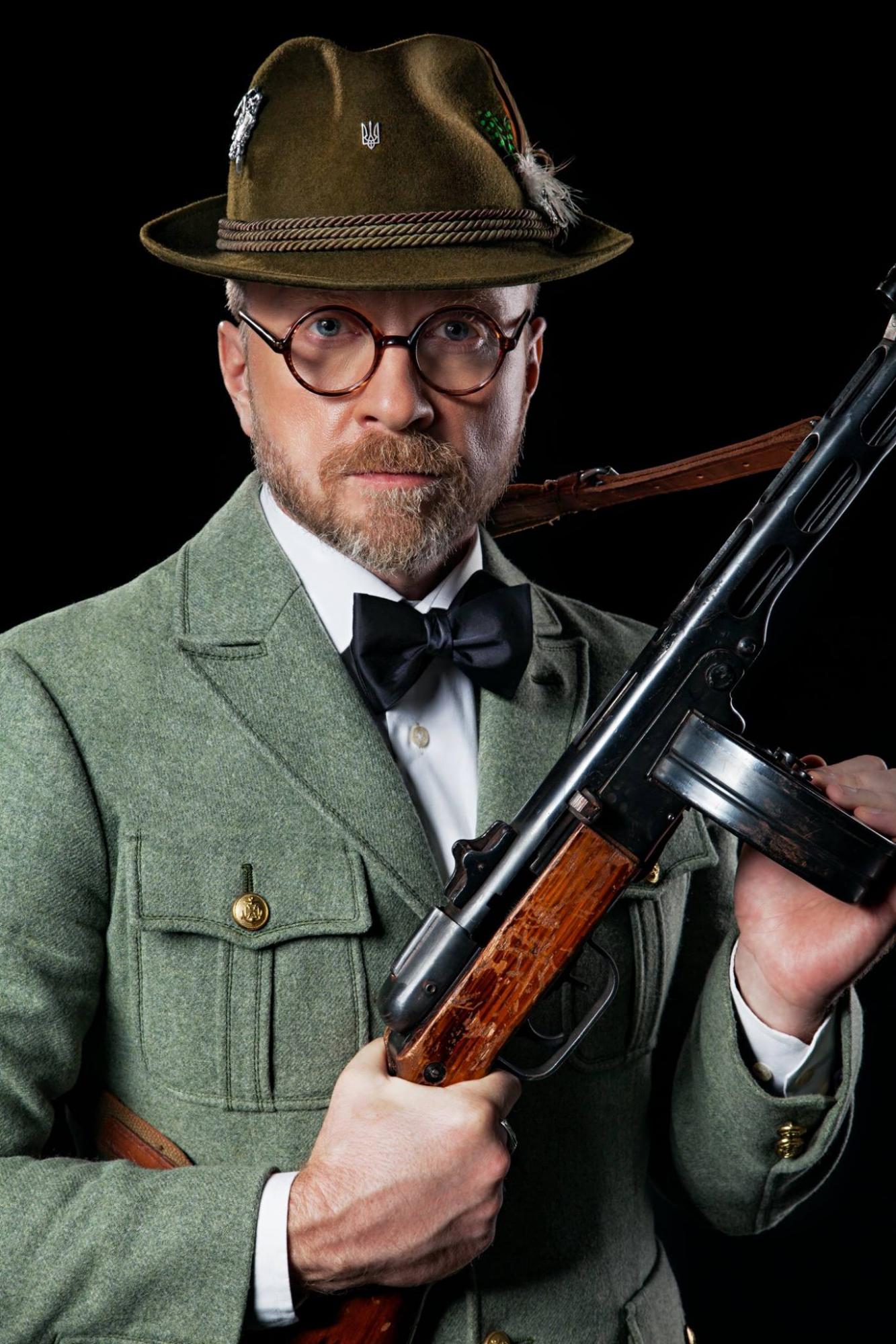 &quot;Роѕѕтрілюються всі незгодні&quot;: Мухарський презентував передвиборчу програму Ореста Лютого