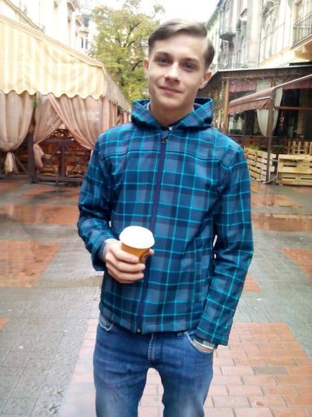 "Видят ангела, дитя": в сети рассказали о погибшем в зоне АТО 19-летнем бойце "Дилли" (фото)