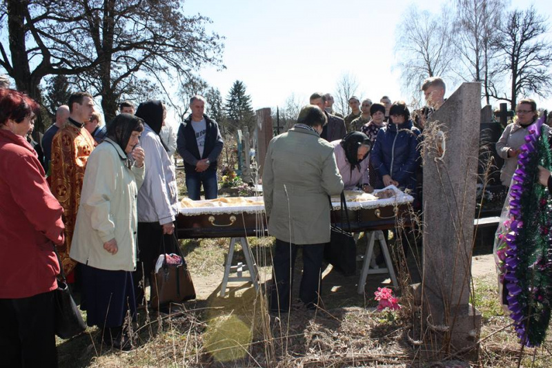 "Війна забирає життя по-різному": у Житомирській області попрощалися з ветераном АТО (фото)
