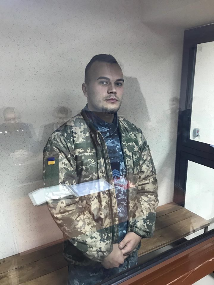 Пленный украинский офицер в &quot;суде&quot; оккупантов попросил переводчика