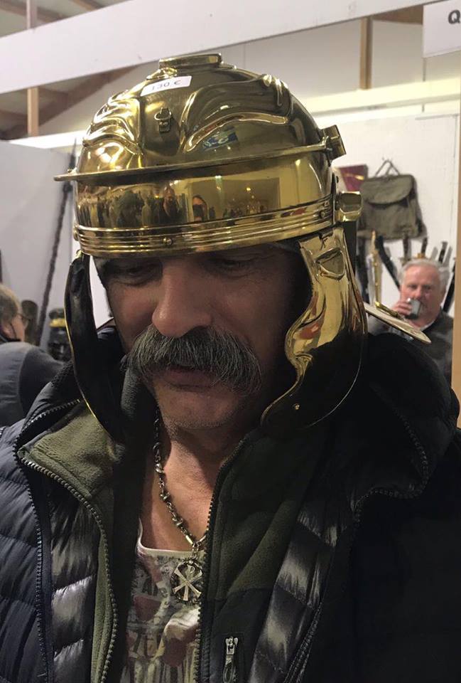 "Куля летить швидше, ніж кулак боксера": Корчинський звернувся до Усика