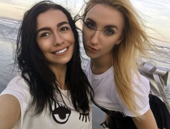 В нечеловеческих условиях: в Китае удерживают в тюрьме украинских танцовщиц