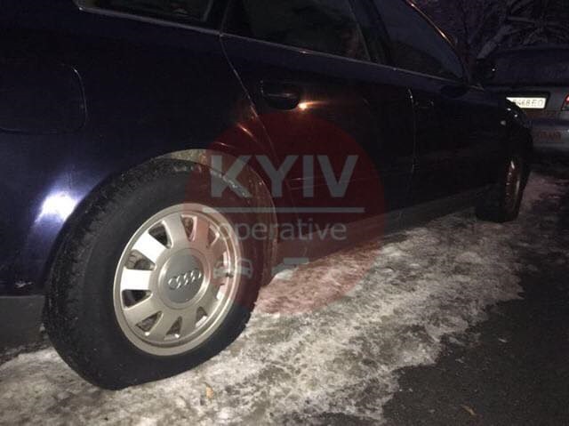 "Автоевромстители": в Киеве владельцам "евроблях" пробили колеса (видео)