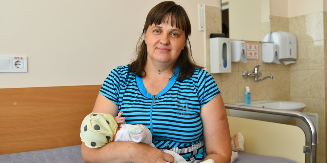 Я так счастлива! В Луцке 41-летняя украинка родила уже 17-го ребенка (фото)