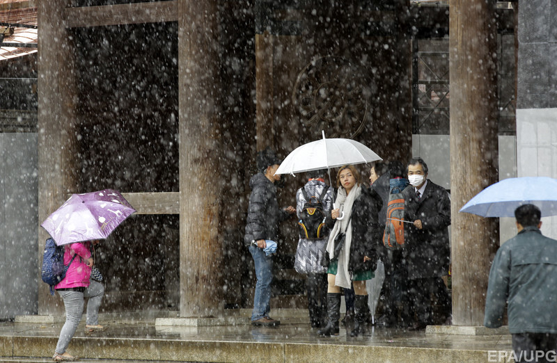 Впервые за 54 года: жителей Токио удивил внезапный снег