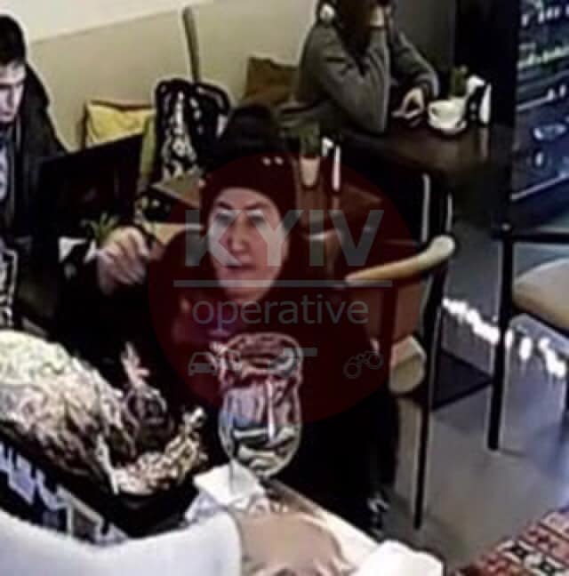 Будьте обережні: шахрайки виманюють гроші у київських кафе (фото)