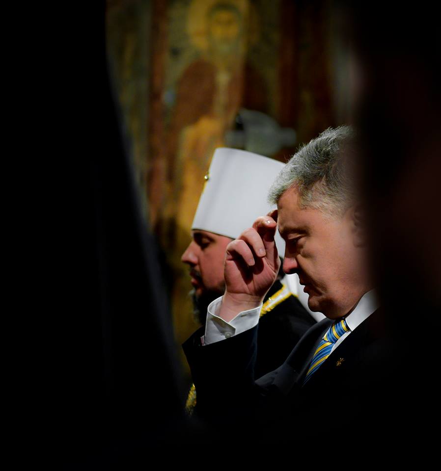 Прошлый год Порошенко в фотографиях