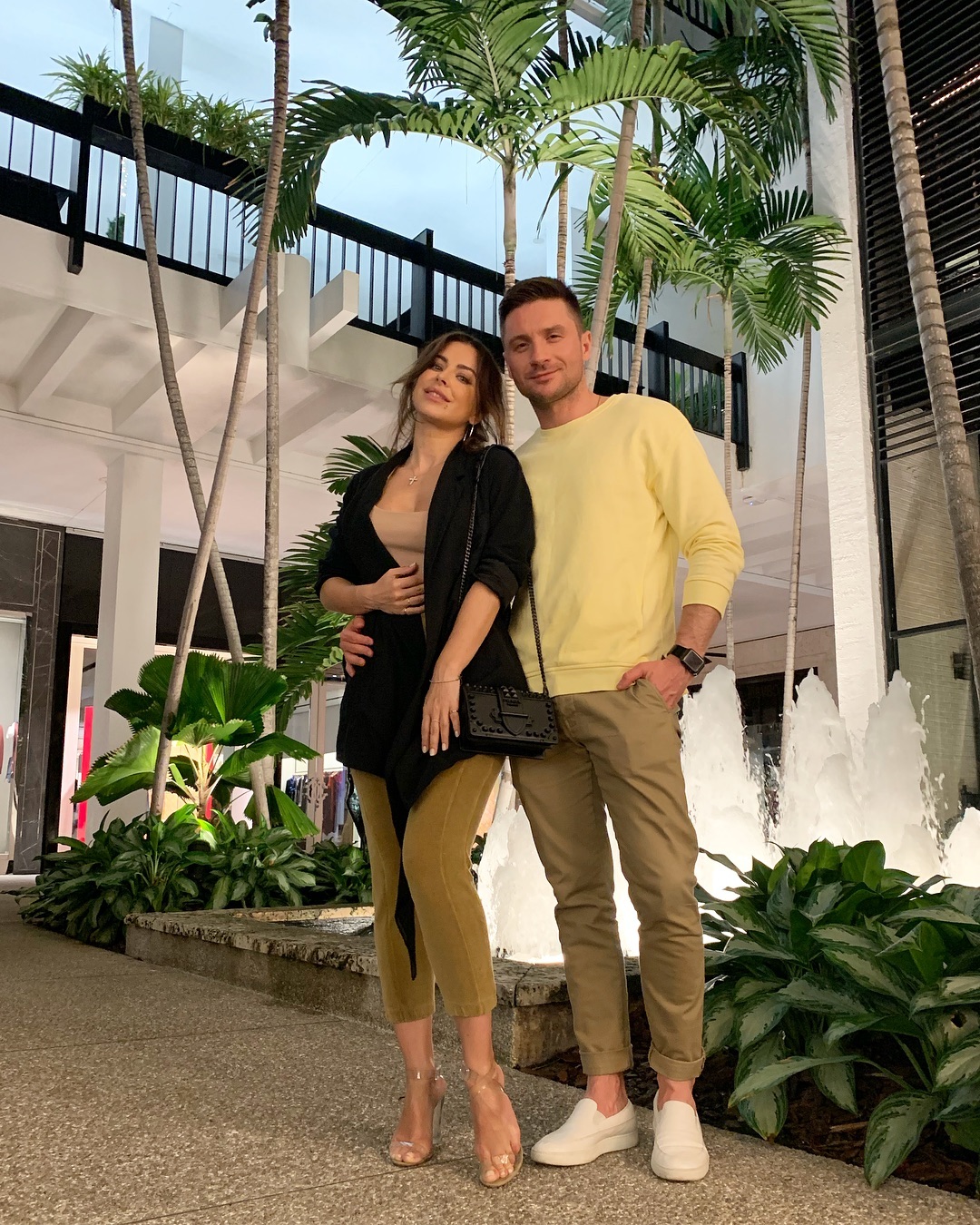 Шикарный мужчина: Ани Лорак подогрела слухи о новом романе (фото)