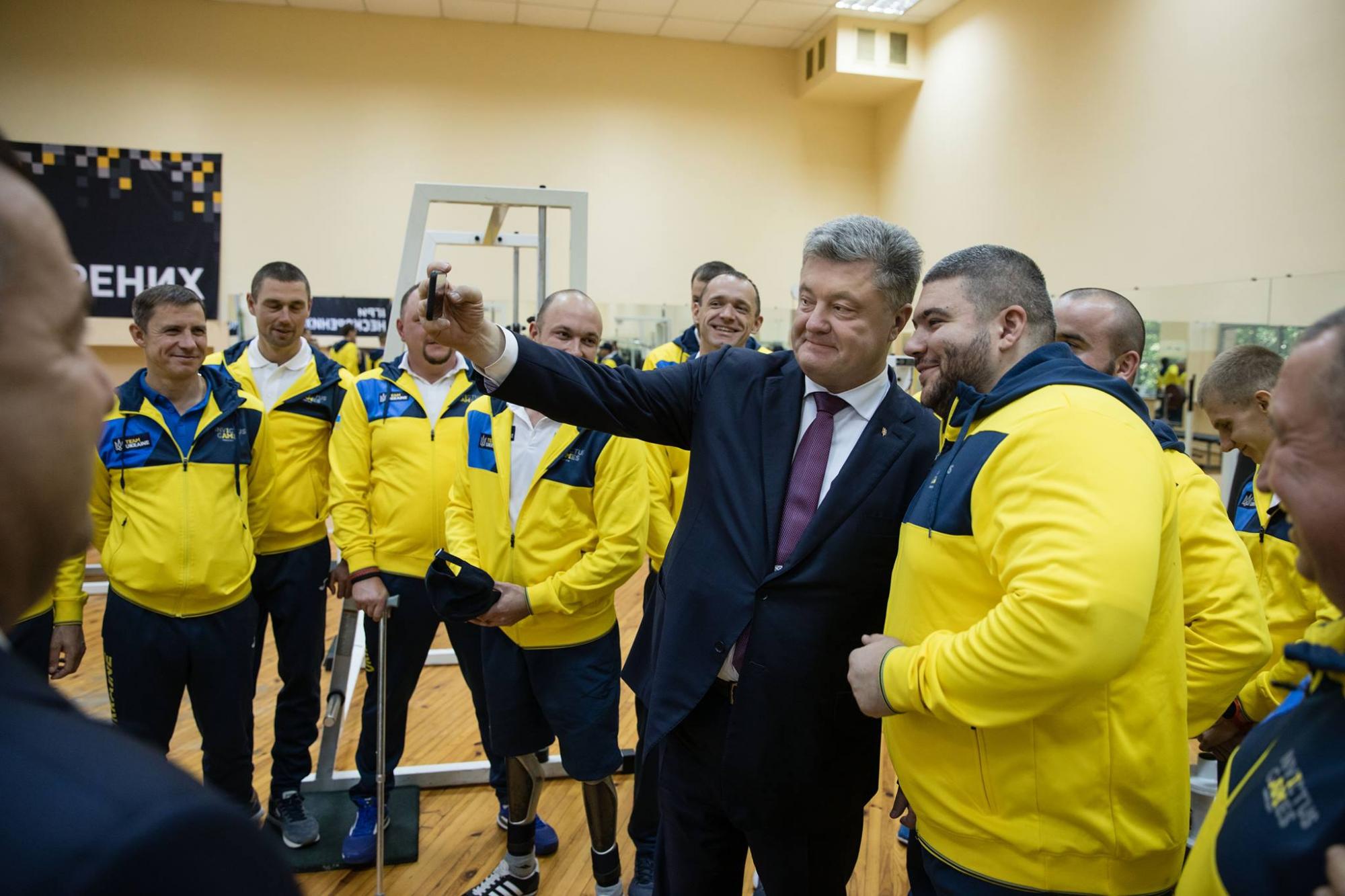 Прошлый год Порошенко в фотографиях