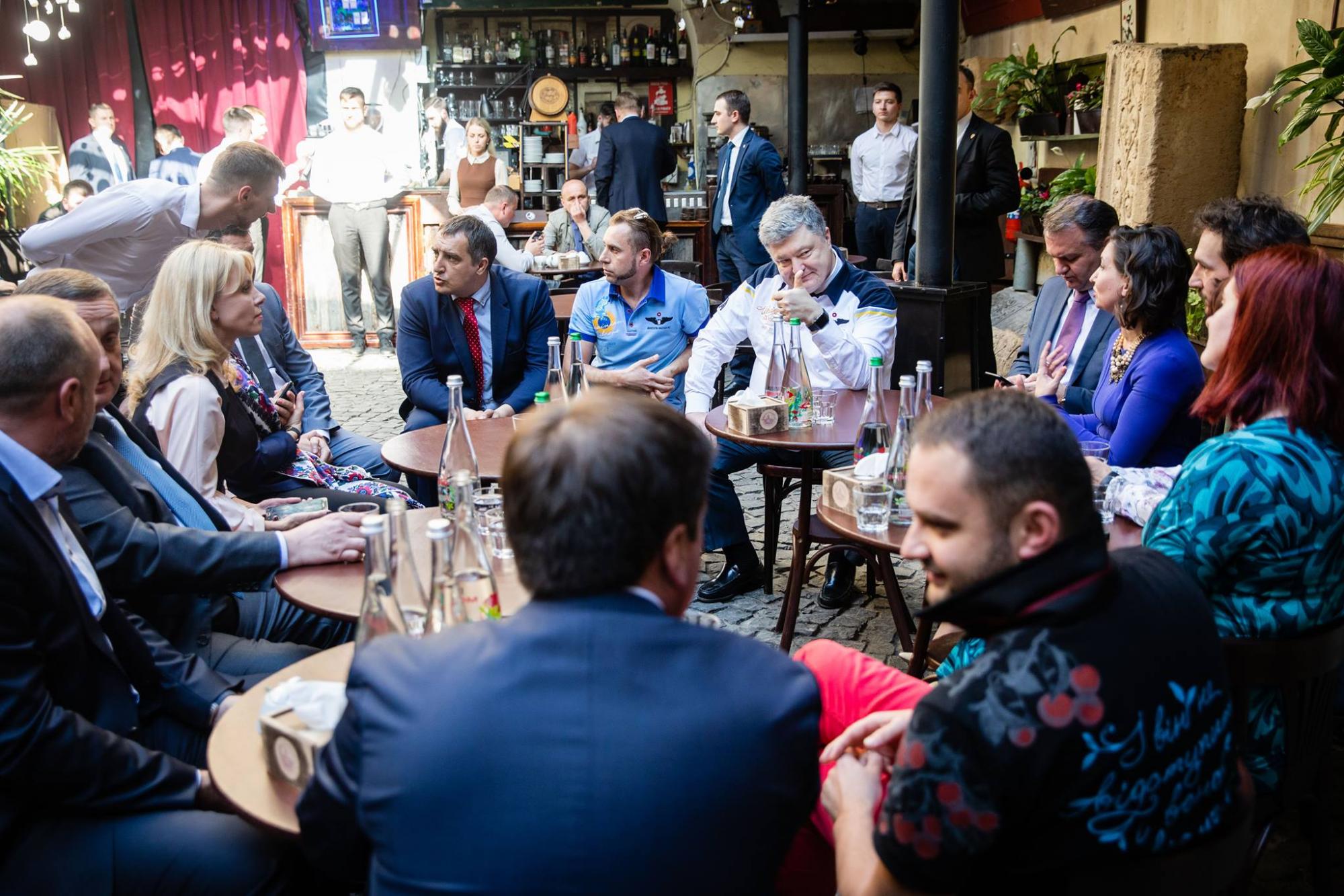 Прошлый год Порошенко в фотографиях