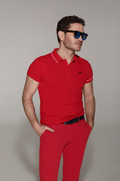 Ахтем Сеитаблаев стал лицом мужской коллекции бренда дизайнера Андре Тана