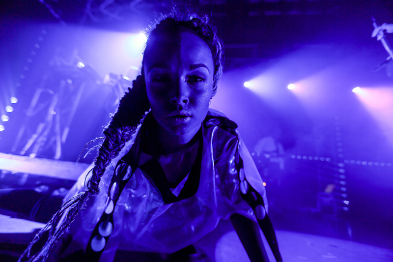 С балетом и невероятным световым шоу: в Киеве состоялся концерт группы The Erised (фото)