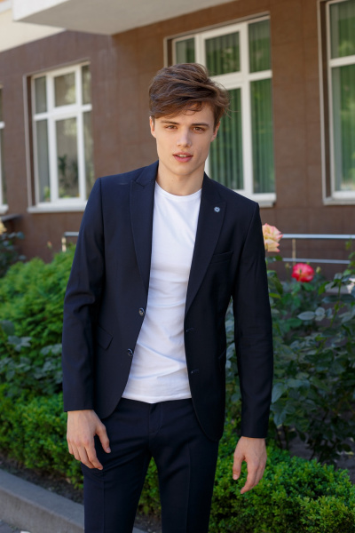 Много неожиданных поворотов: 27 августа стартует новый сезон сериала &quot;Школа&quot;