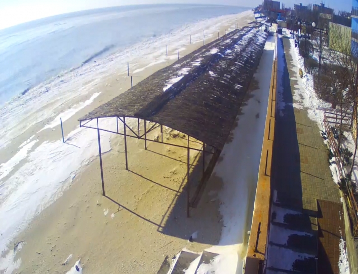 Холодна краса: чарівні знімки зимового Азовського моря